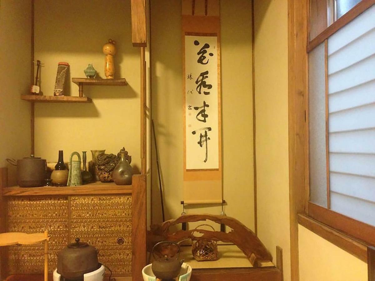 Bar併設の仕掛け満載忍者ハウス!Wi-Fi!天王寺電車で15分!帝塚山四丁目駅3メートル! Hotel โอซาก้า ภายนอก รูปภาพ