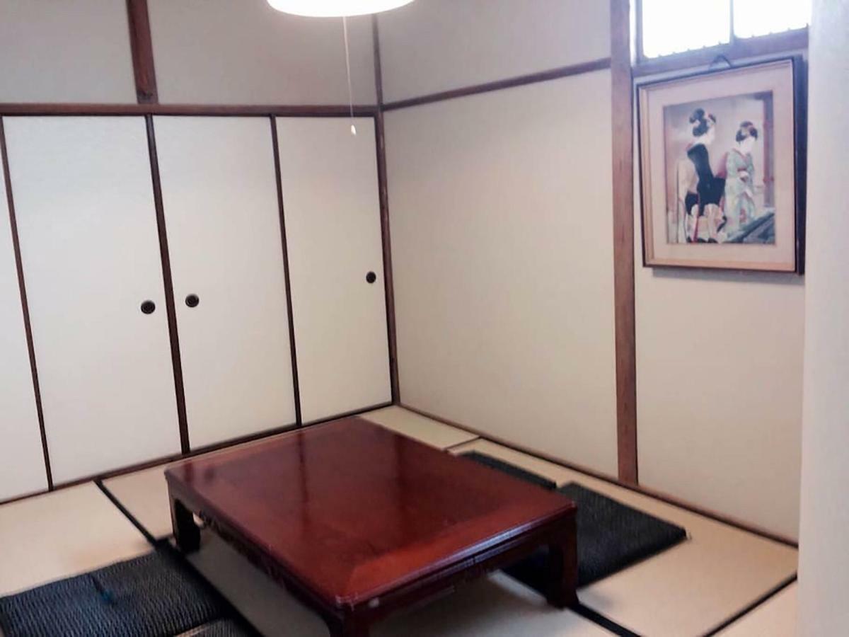 Bar併設の仕掛け満載忍者ハウス!Wi-Fi!天王寺電車で15分!帝塚山四丁目駅3メートル! Hotel โอซาก้า ภายนอก รูปภาพ